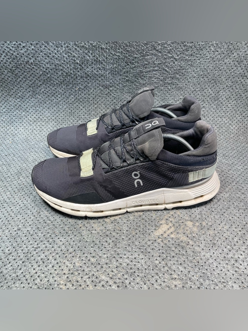 On Cloud Cloudnova Running Shoes Size 12 Men’s